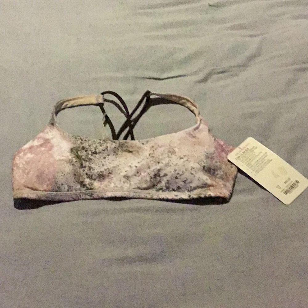 Lululemon bra